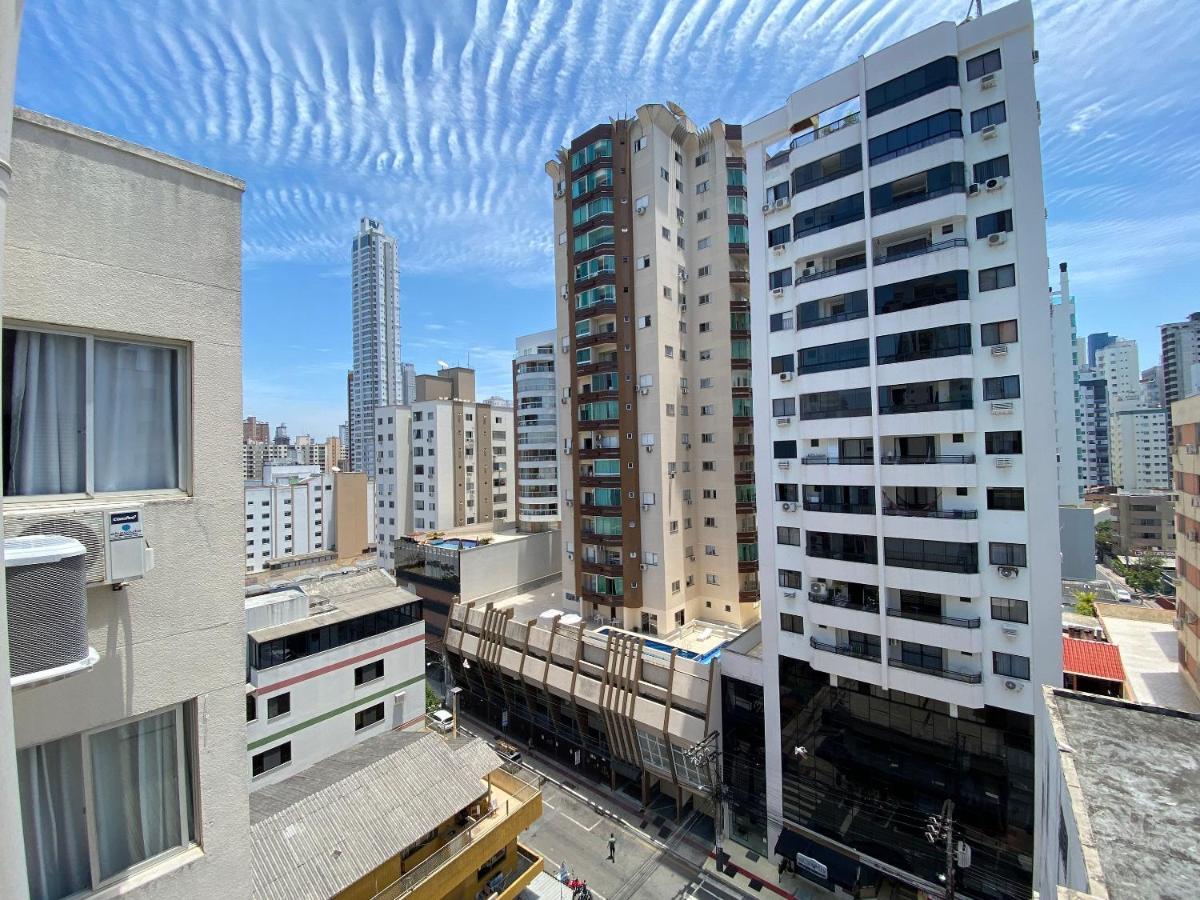 Apartamento Jgd94 - Ao Lado Do Calcadao, Climatizado, Wi-Fi Balneário Camboriú Exterior foto